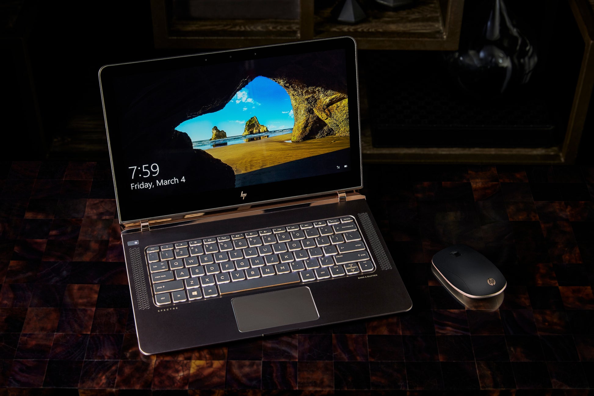 HP Z5000 Maus – kabellos, Bluetooth, 3 Tasten, beidhändig, Laser, weiss