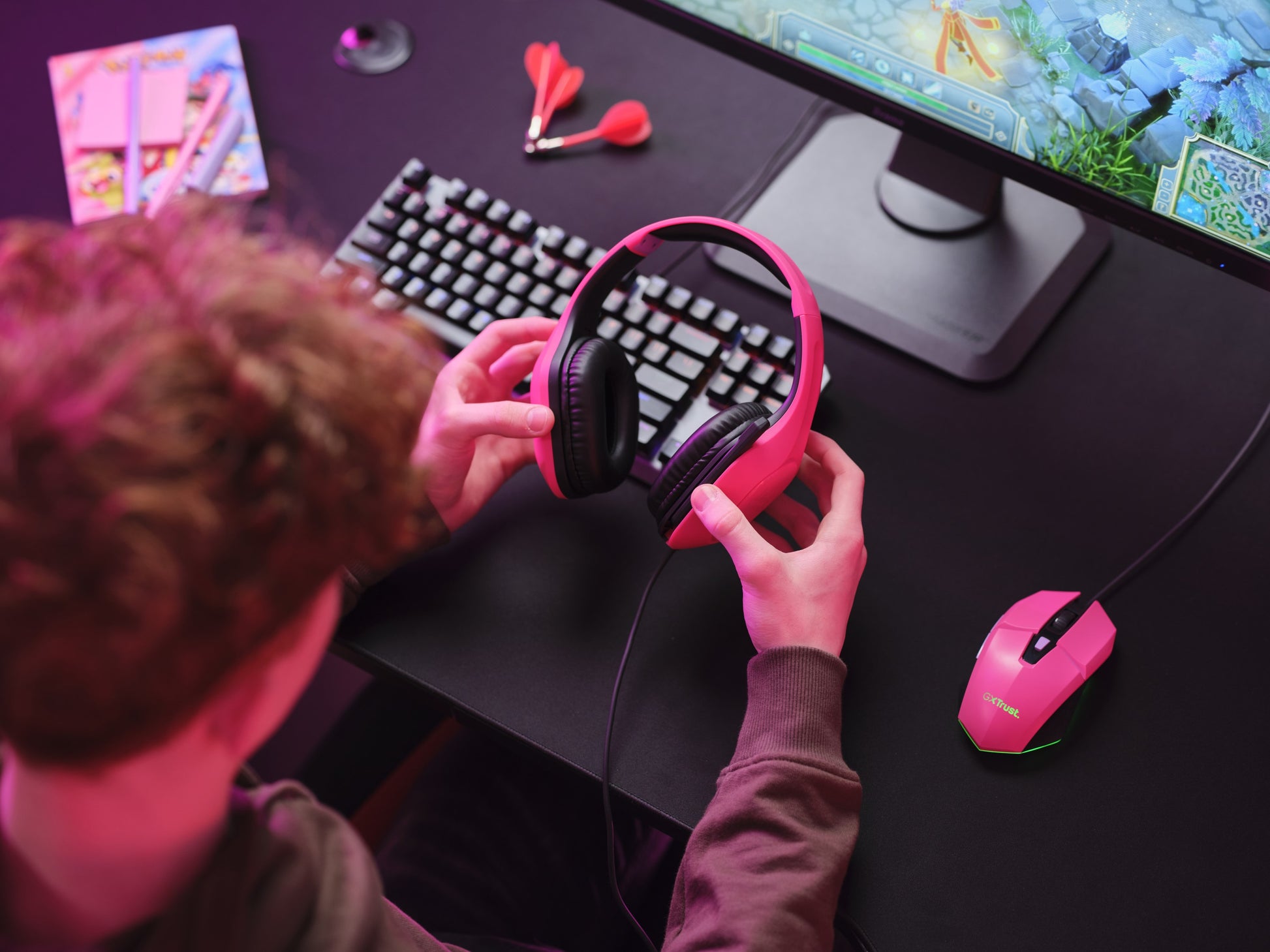 Trust GXT415 Zirox Gaming-Headset – Over-Ear, Stereo, Kabelgebunden, 3,5 mm Klinke, Rosa