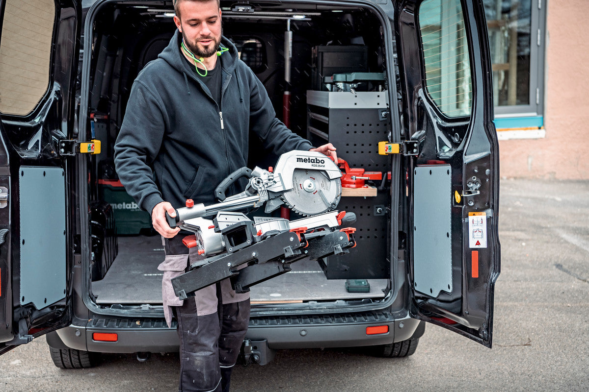 Metabo Kappsäge KGS 254 M – 1 800 W – Spindelhals – Sägeblatt-Ø 254 mm – Ohne Zubehör