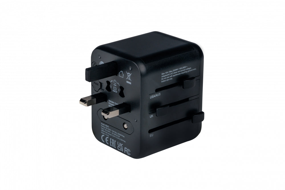 Verbatim UTA-01 Reiseadapter – Universalstecker zu Universalbuchse, 100–250 V, 2500 W, 2× USB 2,4 A