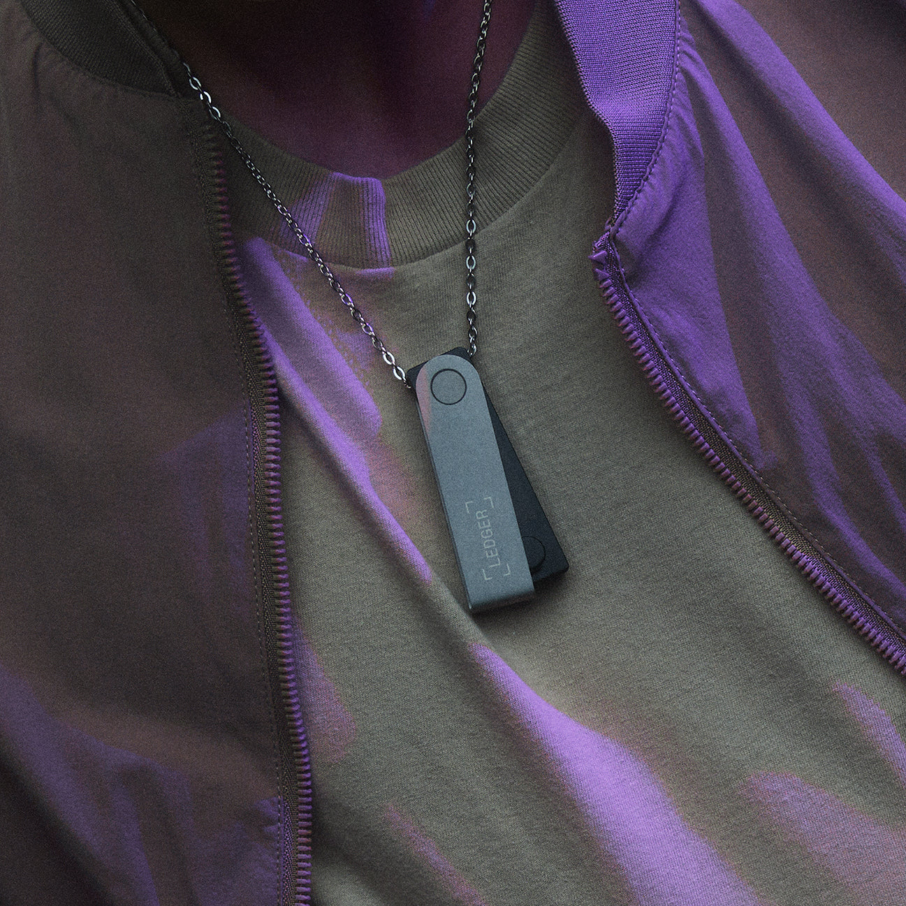 Ledger Nano X USB-Stick – Bluetooth + USB Typ-C, OLED-Display