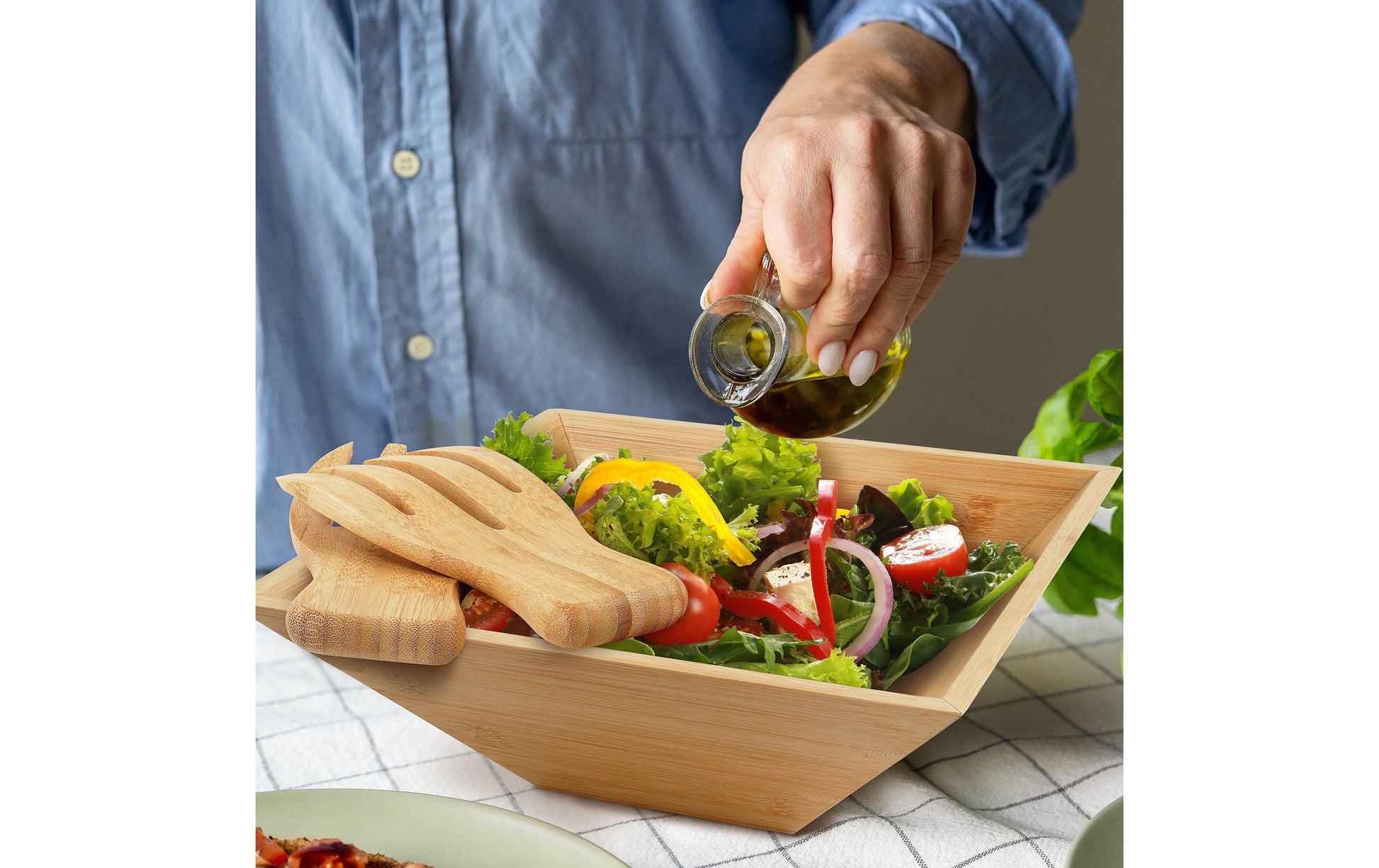 Relaxdays Salatschüssel – 28,0 × 28,0 × 10,0 cm, Bambus, Hellbraun, mit Salatbesteck