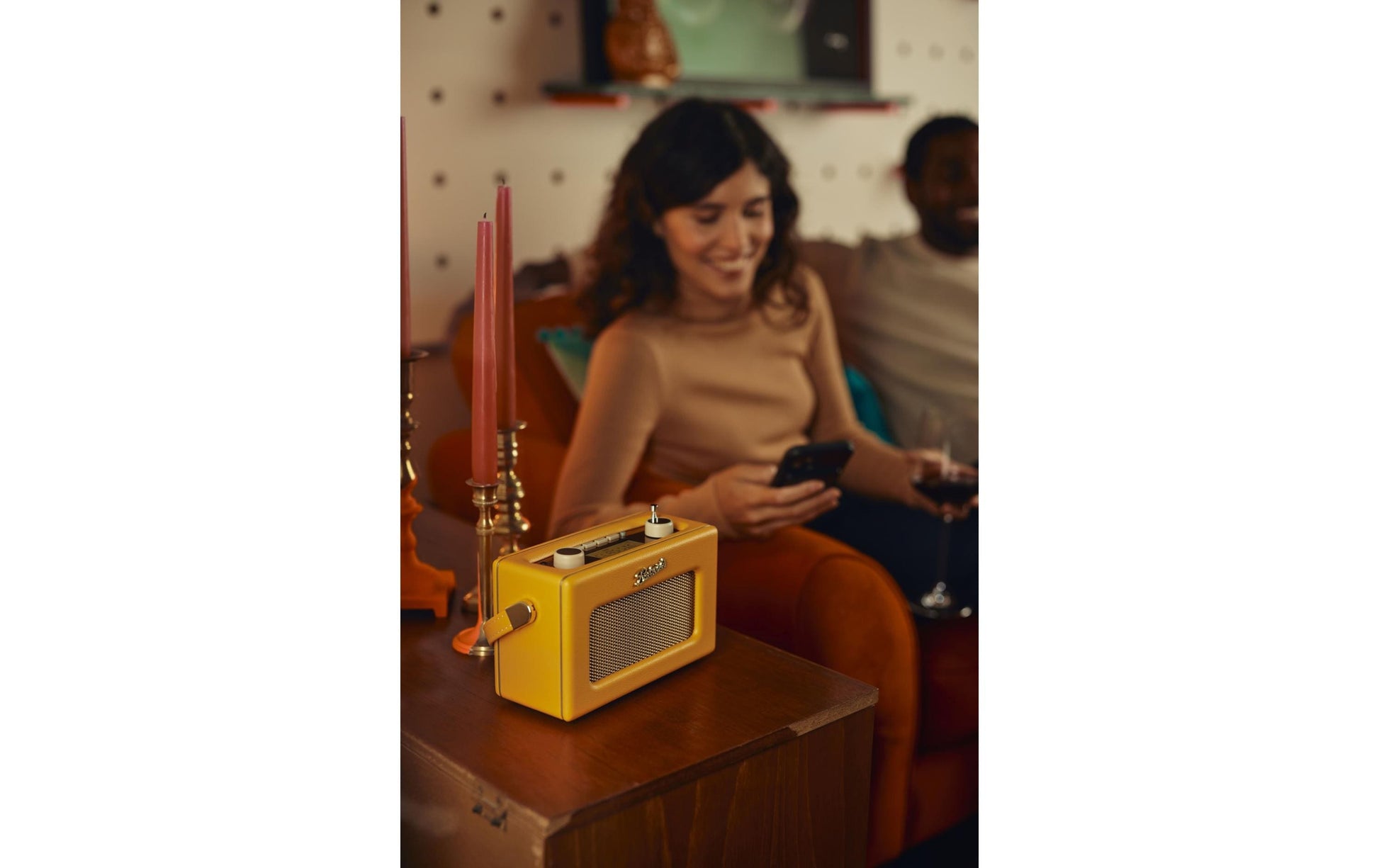 Roberts Radio Roberts Revival Uno Bluetooth – DAB-/Internetradio – Portabel – DAB+ – Dunkelgelb