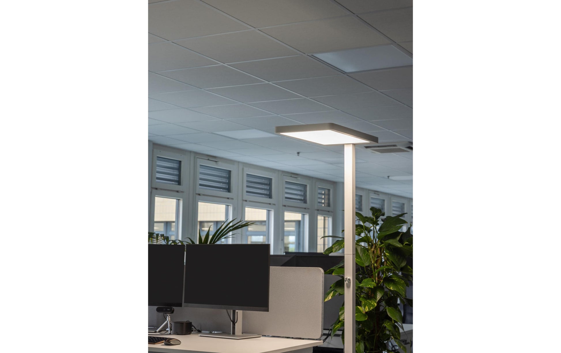 Office Focus Stehleuchte LYS4000 – 4000 lm, 4000 K, dimmbar, 191 cm – Weiss