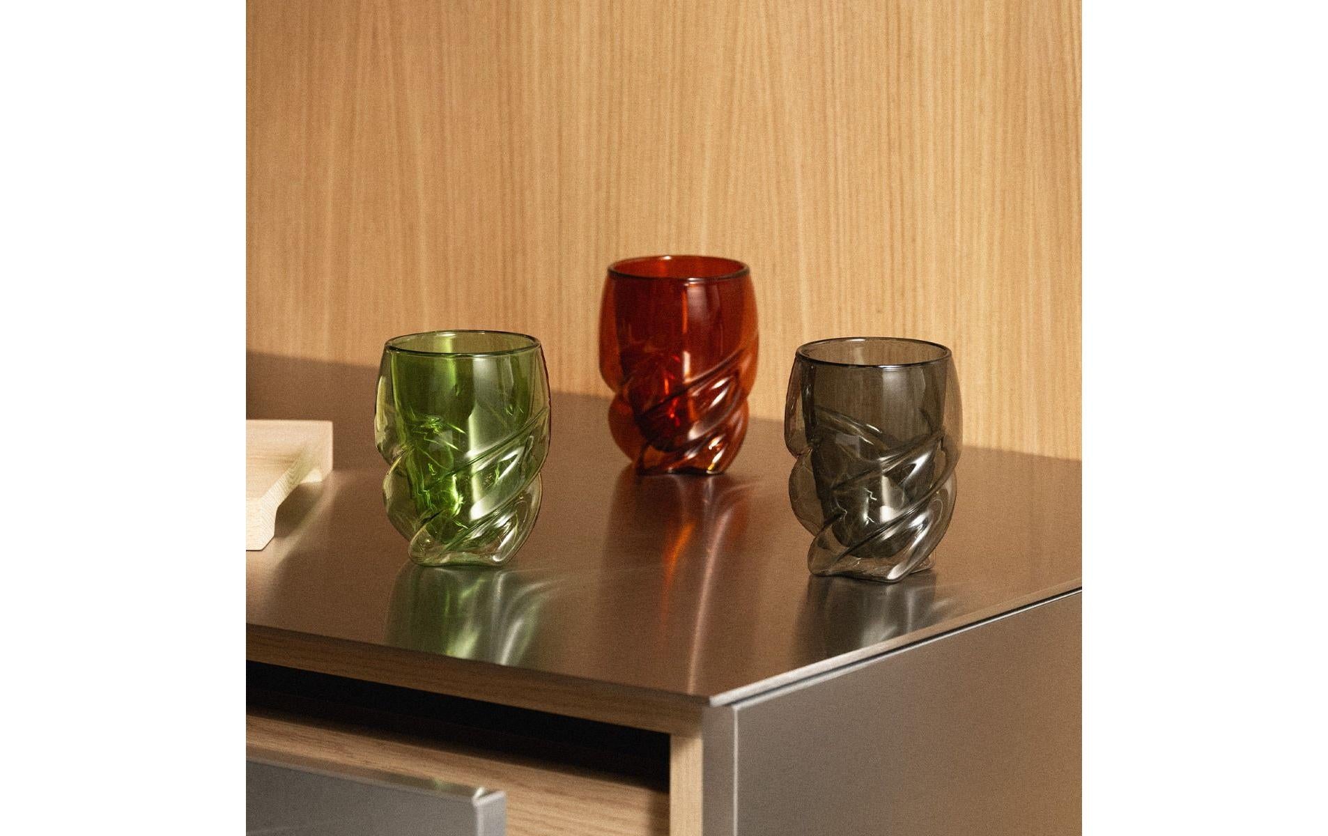 Bodum PAVINA Doppelwandglas – 0,27 l, Borosilikatglas, Grau, spülmaschinengeeignet, 2 Stück