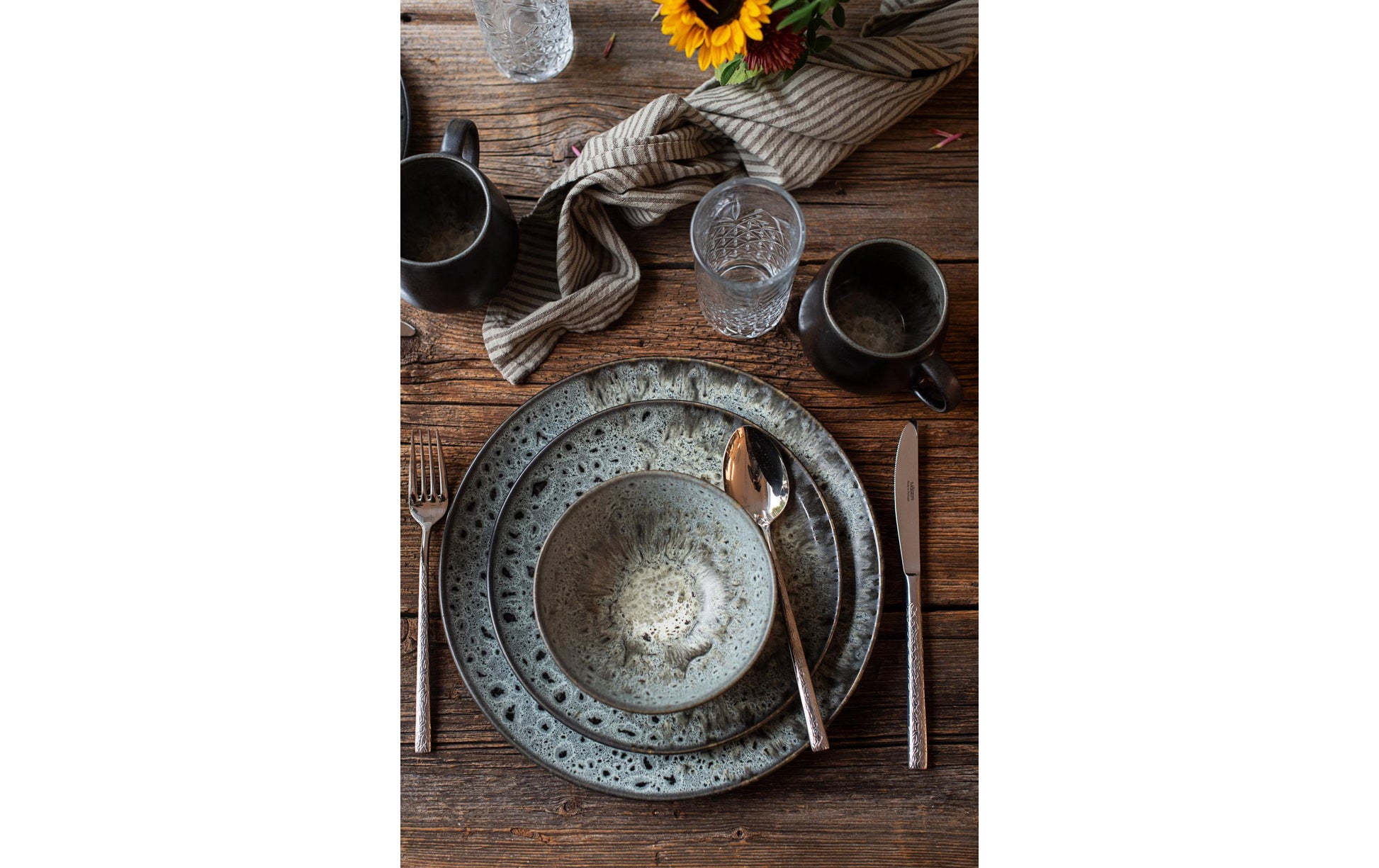 Mäser Carellia Speise-Service – 8-teilig, Ø 22,5 cm, H 5,0 cm, Keramik, spülmaschinenfest