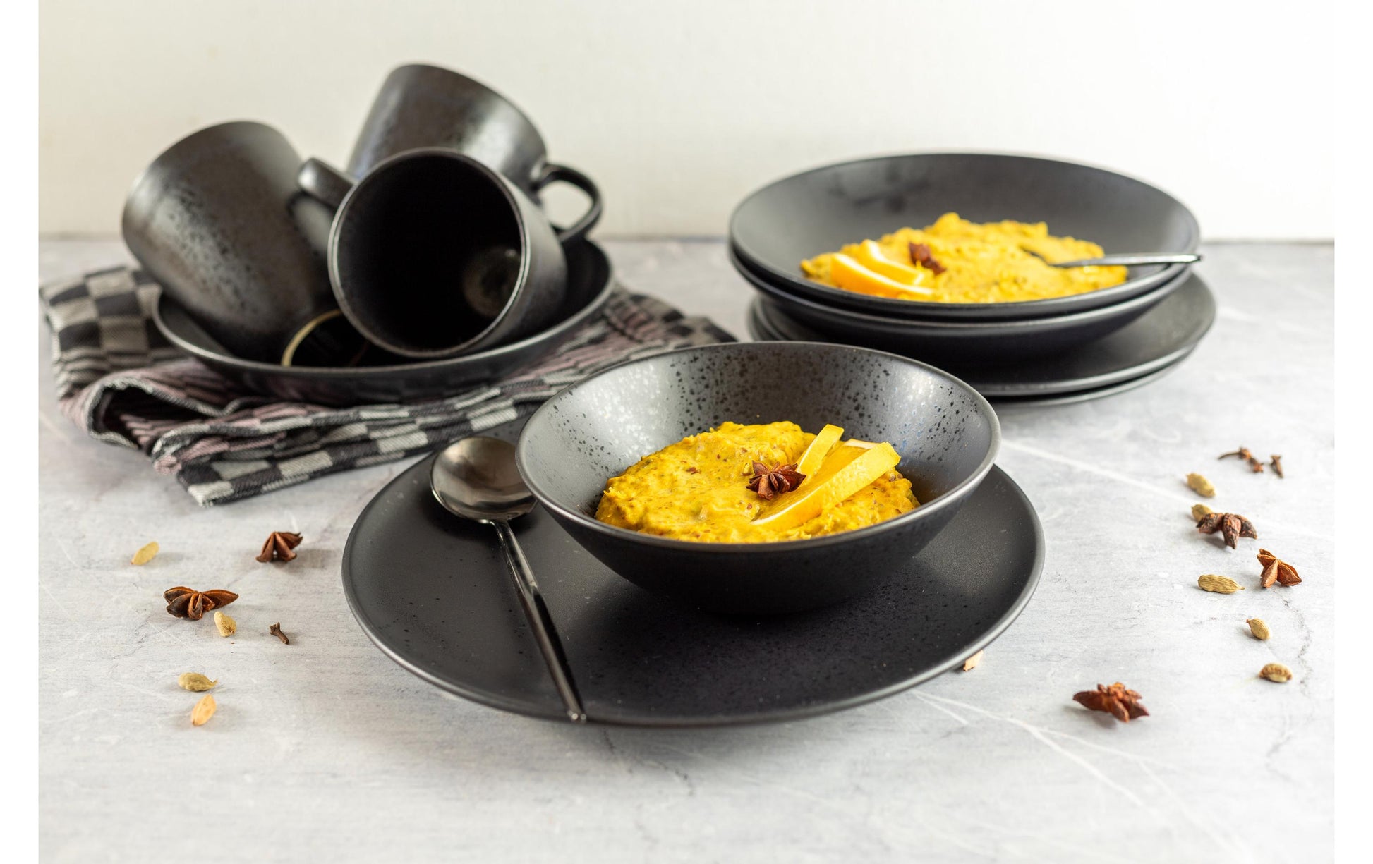 Mäser Frühstücks- & Dessertteller – 18-teiliges Set, Steingut, Schwarz, spülmaschinenfest, mikrowellengeeignet