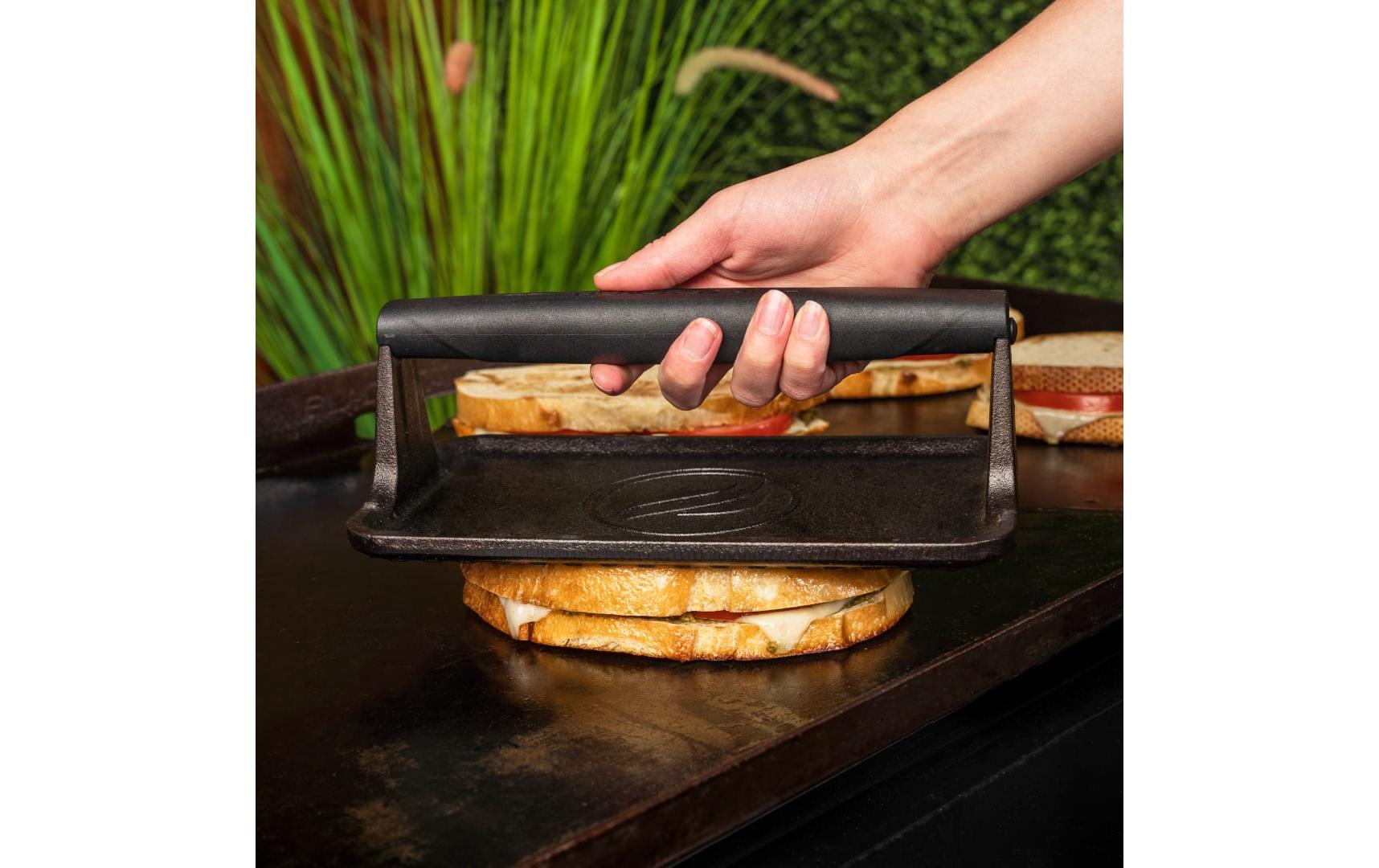 Blackstone Burgerpresse 5553EU – Eckig – für Grill, Gusseisen, Schwarz