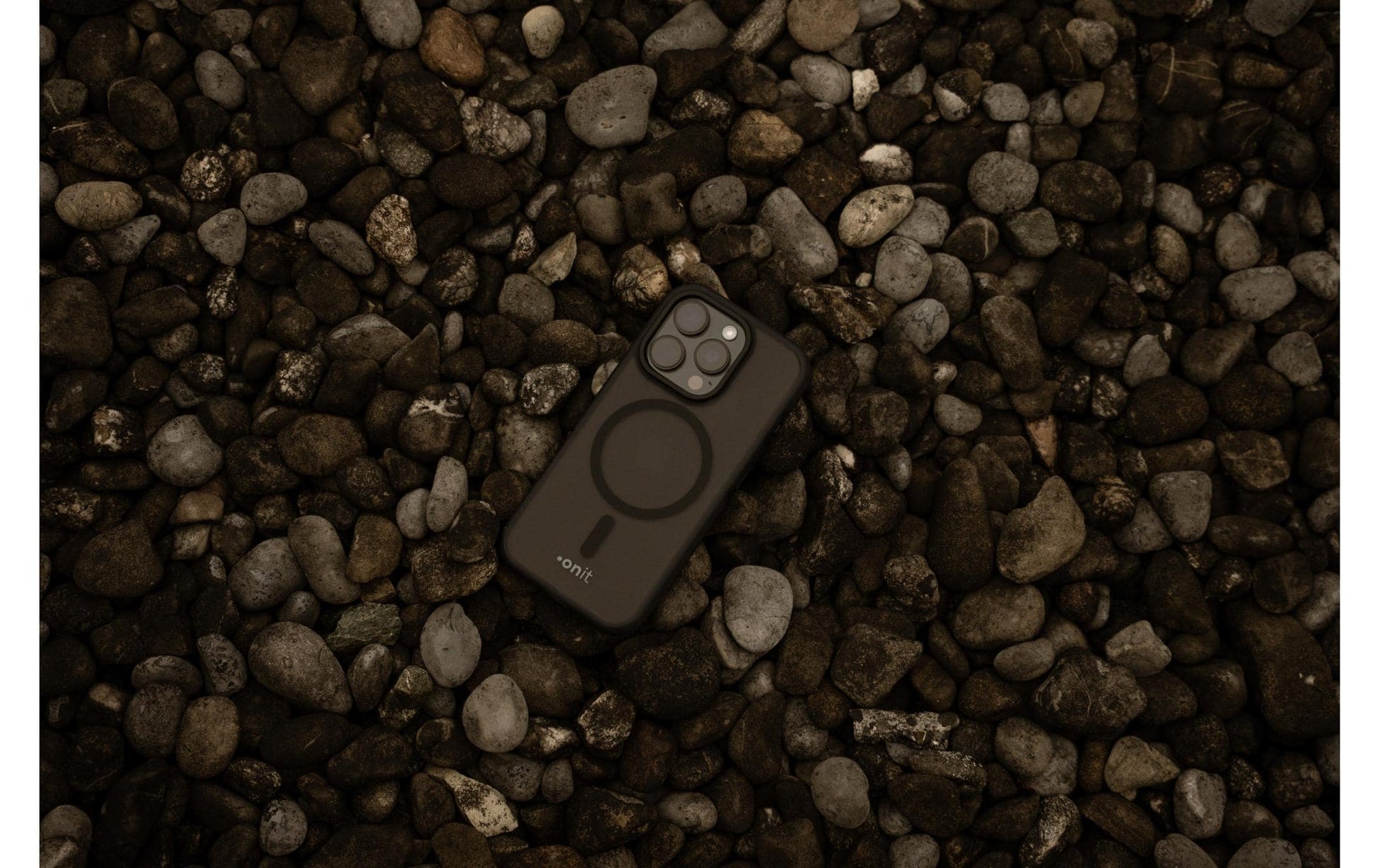 Onit Mill.Std. Backcover – für Apple iPhone 17, MagSafe, TPU, Schwarz matt, bis 3 m Sturzsicher
