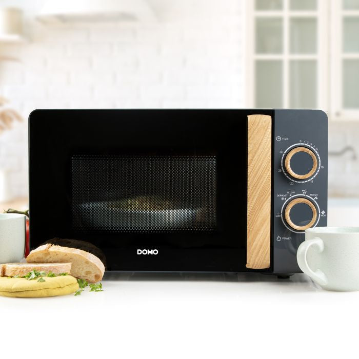 Domo Solo-Mikrowelle DO3320 – 20 l – 700 W – schwarz/holz