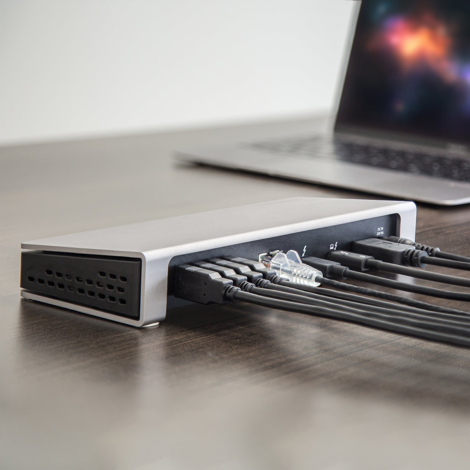 StarTech.com Dockingstation – Thunderbolt 3, 1× DP, 5× USB-A, 85 W PD, GbE, SD/microSD, 3,5 mm Audio
