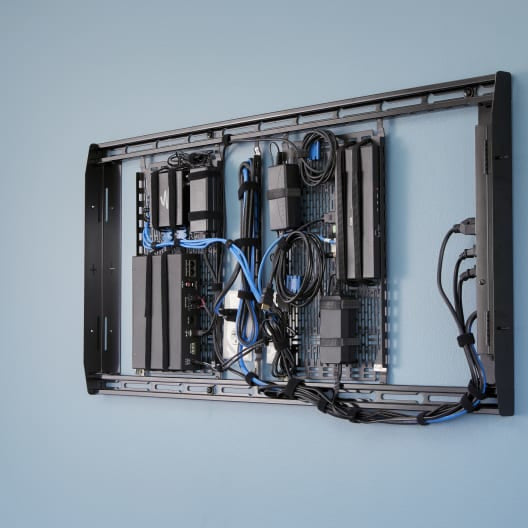 Chief AS3LD – Wandhalterung, neigbar, für 49–86", VESA 970×450, bis 90,7 kg, Querformat, Schwarz