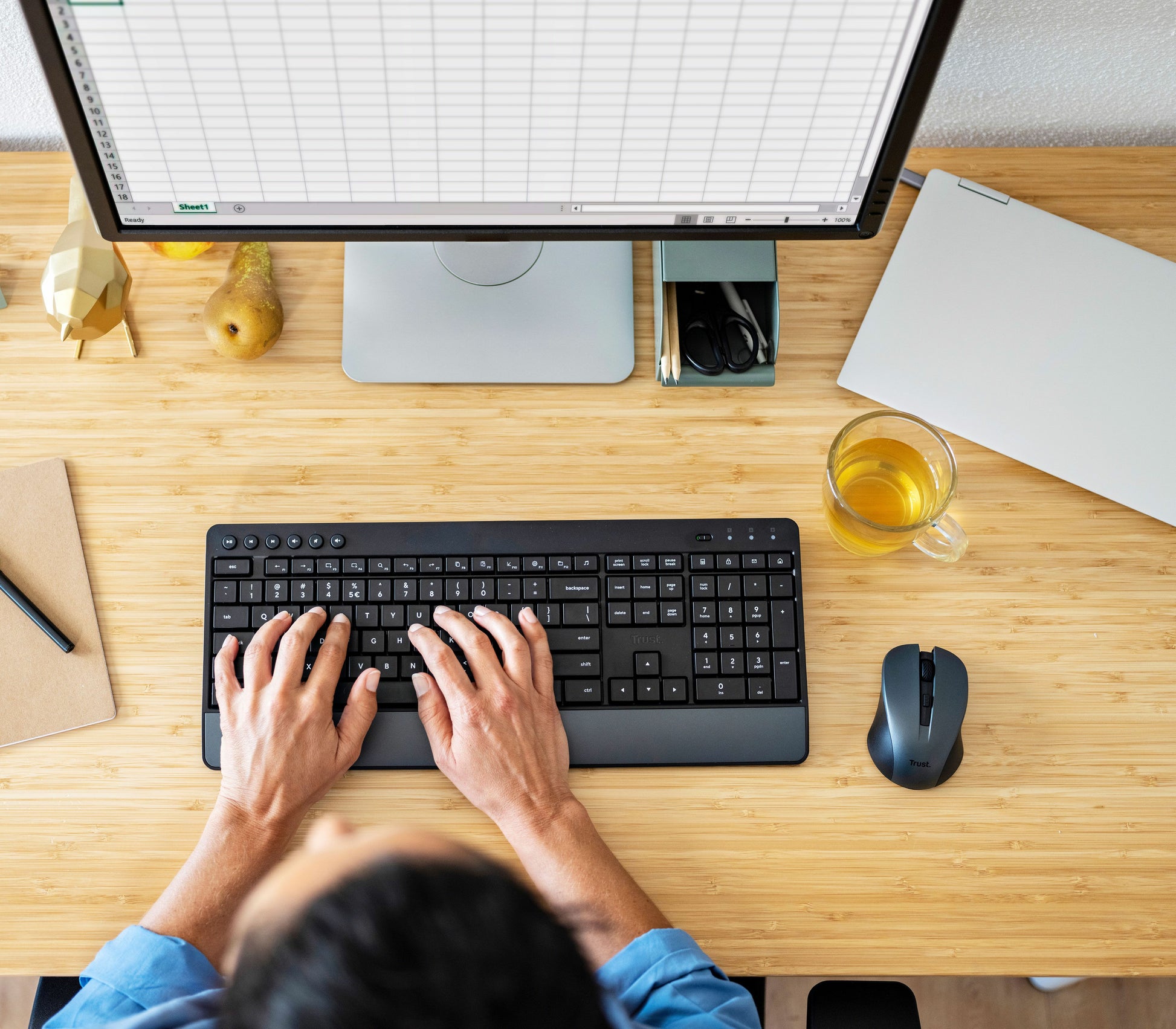 Trust Trezo – Tastatur, kabellos (2,4 GHz), CH-Layout (DE-CH) – für Windows, macOS & Chrome OS