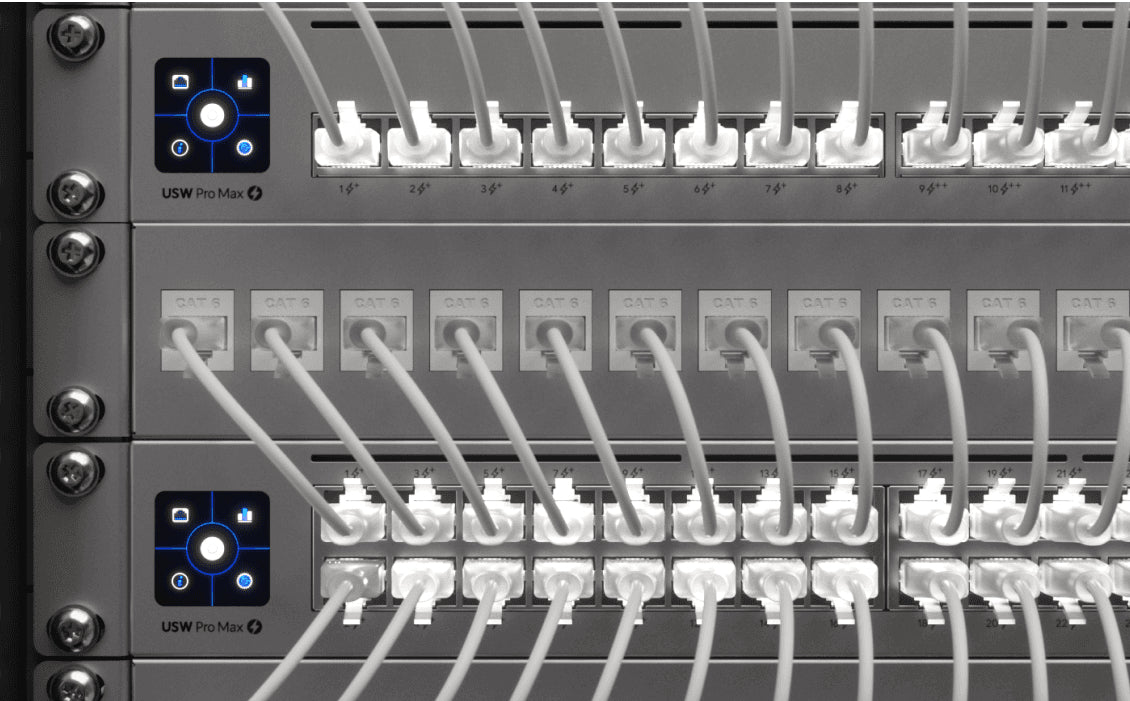 Ubiquiti Patchkabel – Cat6, 15 m, Weiss (durchscheinend), RJ-45