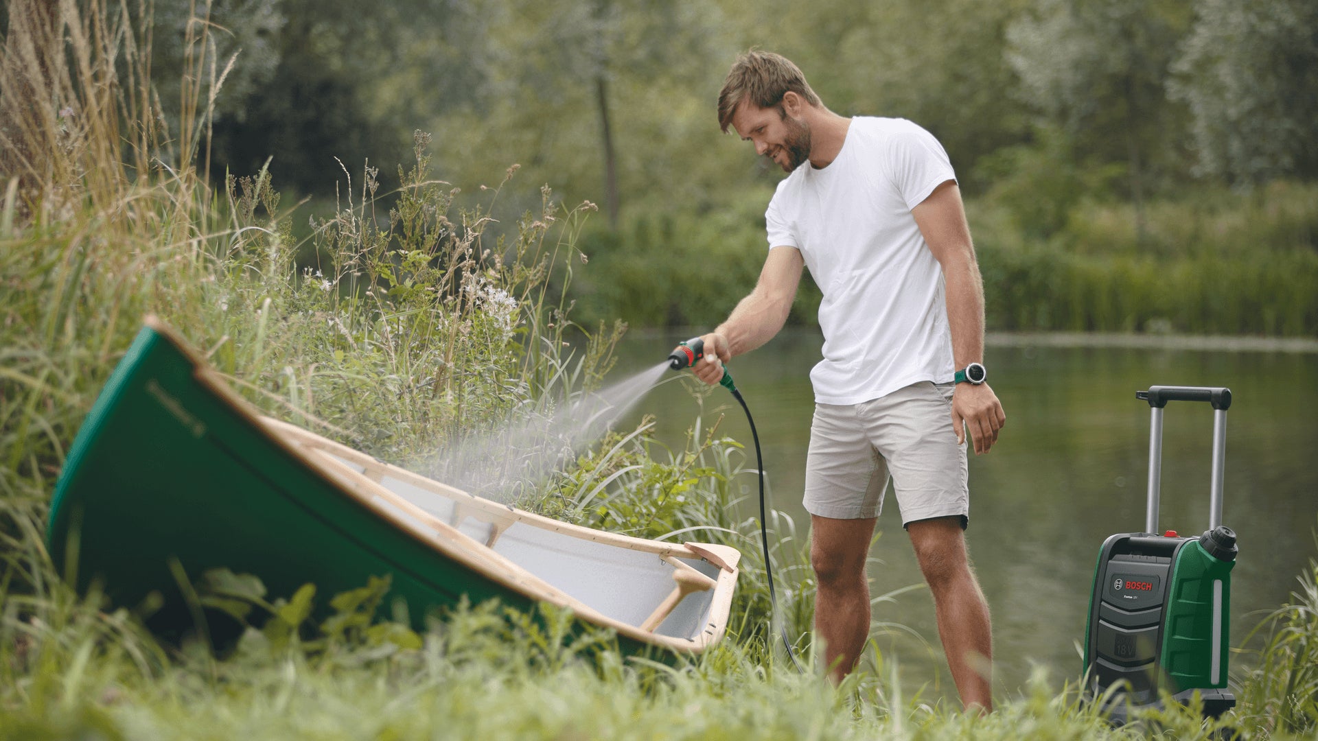 Bosch Reinigungsgerät Fontus 18V – 15 l – Schwarz/Grün
