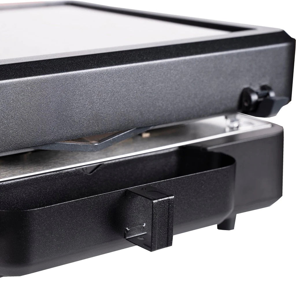 Blackstone Tischgrill E-Serie 17 – 1600 W, Keramik-Grillplatte, 1'677 cm² – Schwarz