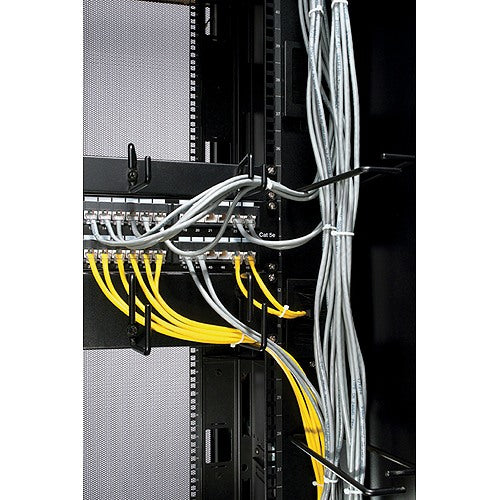 APC AR7706 – Montageset, 76 × 13 × 114 mm, schwarz, für NetShelter SX 750 mm