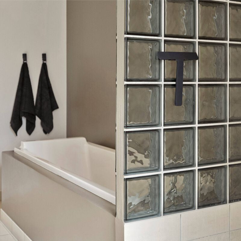 Zone Denmark Ume – Toilettenpapierhalter – Aluminium, schwarz, wandmontiert, 7,6 × 16,4 × 4 cm