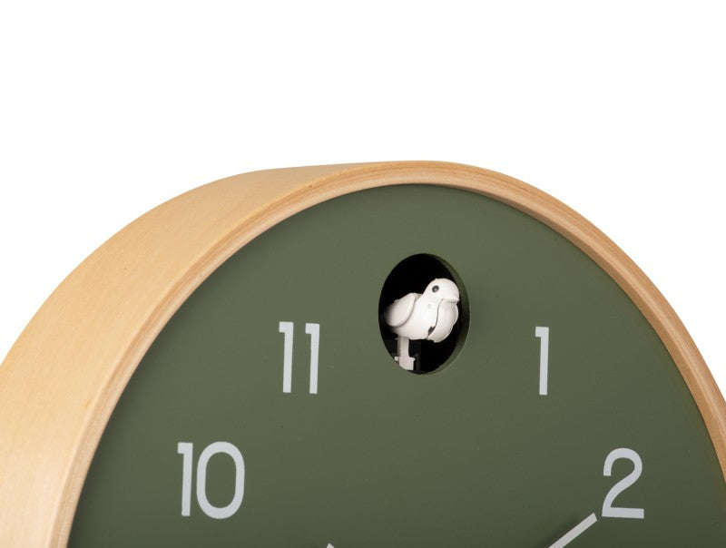 Karlsson Wanduhr Natural Cuckoo – Ø 31,5 cm, Grün, Birke