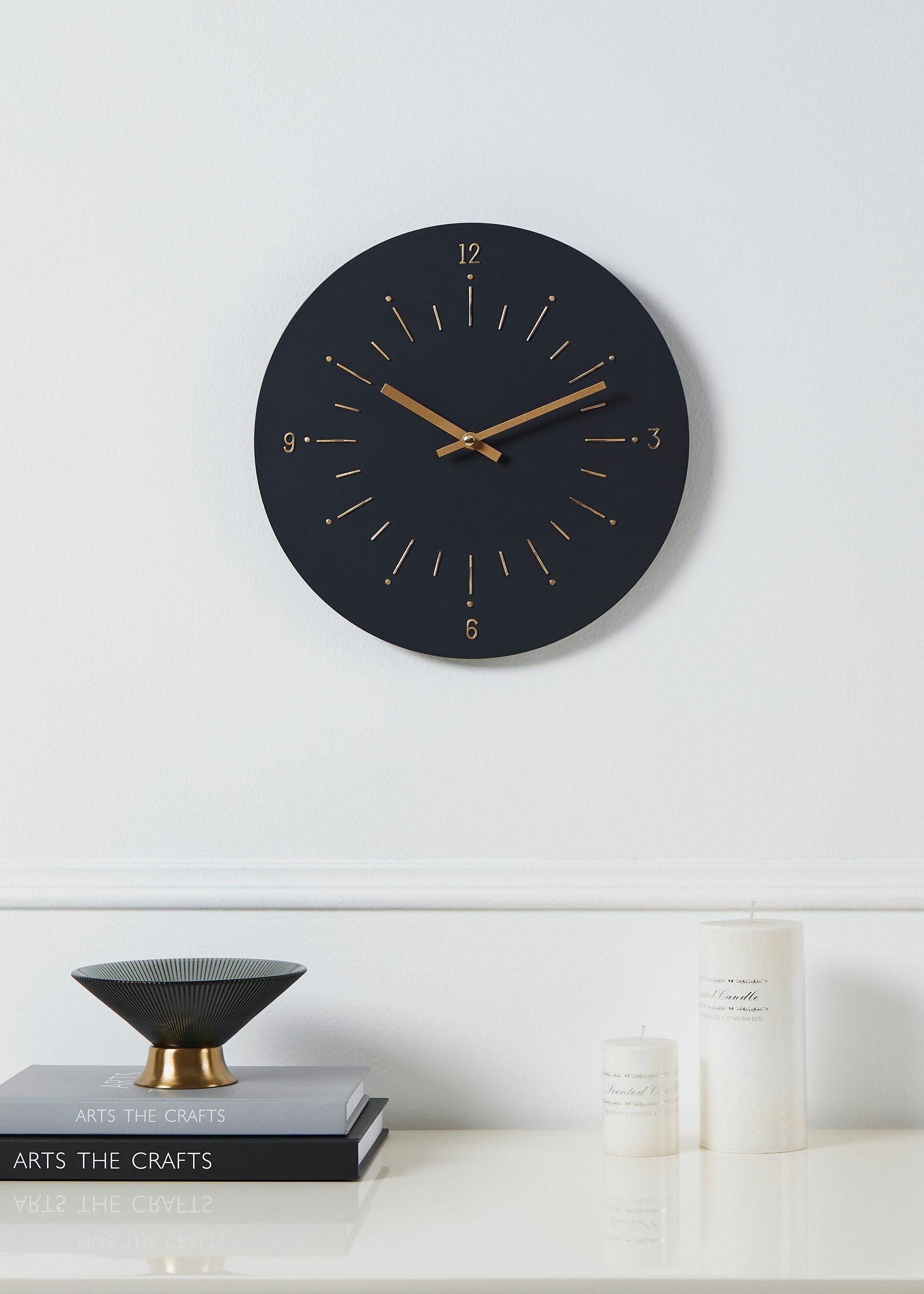 Eglo Wanduhr Takahagi – Ø 30 cm, schwarz, Metall
