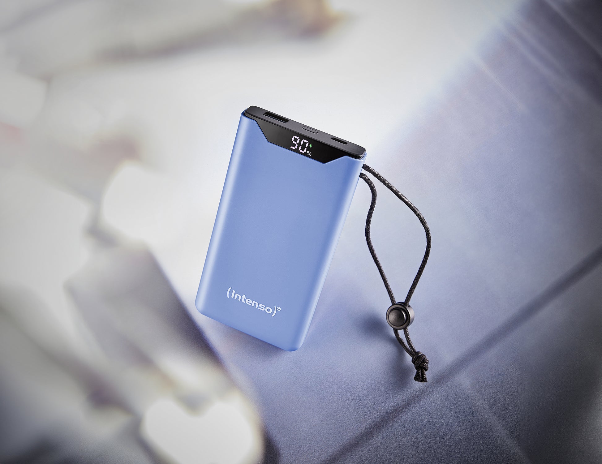 Intenso F10000 Powerbank 10'000 mAh – 20 W PD, 1× USB-C, 1× USB-A, Blau