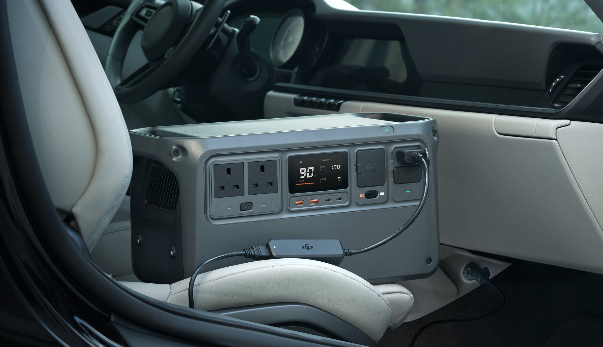 DJI Power 1000 V2 – Powerstation, 1024 Wh, 2600 W AC, LiFePO4, 6× AC, LCD, Wireless Charger