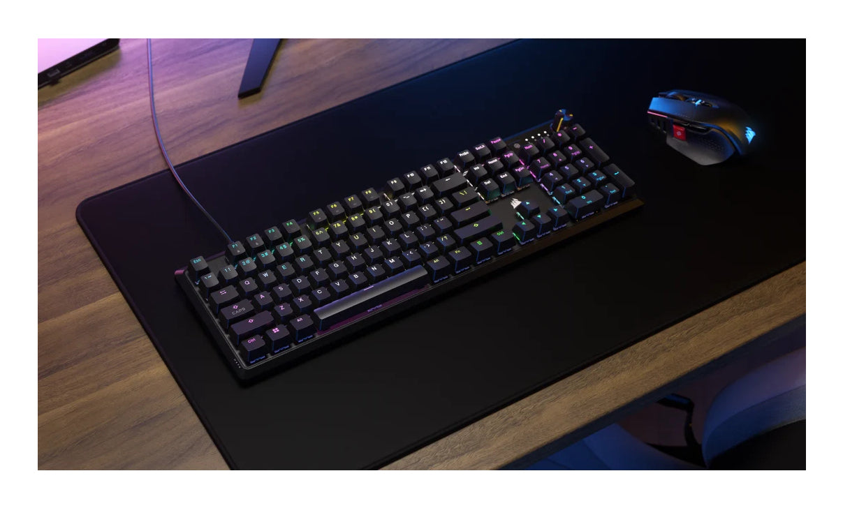 Corsair K70 CORE RGB – Gaming-Tastatur – Mechanisch (CORSAIR MLX Red) – Kabelgebunden (USB-C) – QWERTZ (CH)