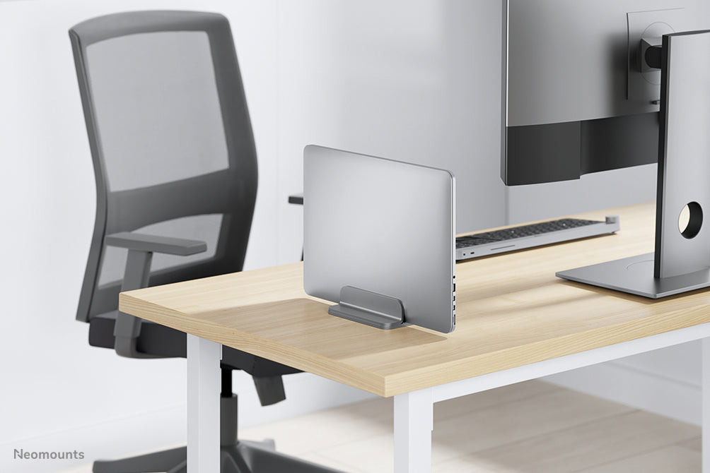 Neomounts Laptop-Ständer – für Laptops bis 17", 5 kg – Silber