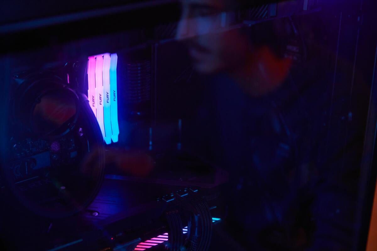 Kingston Technology Kingston FURY Renegade RGB – DDR5 DIMM – 32 GB, 6400 MT/s, CL32, 288-Pin DIMM