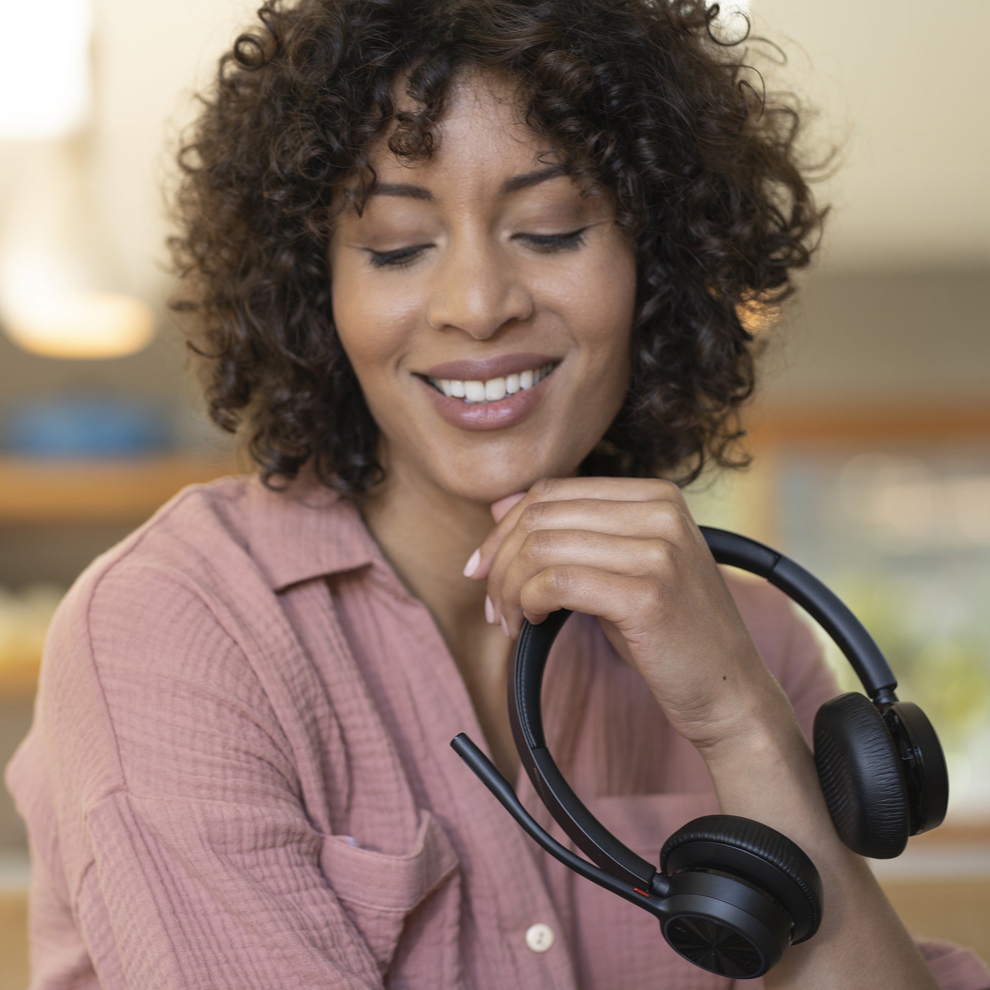 HP Poly Poly Voyager 4320-M Office-Headset – On-Ear, Stereo, BT, MS Teams zertifiziert, mit USB-A-Dongle, Schwarz