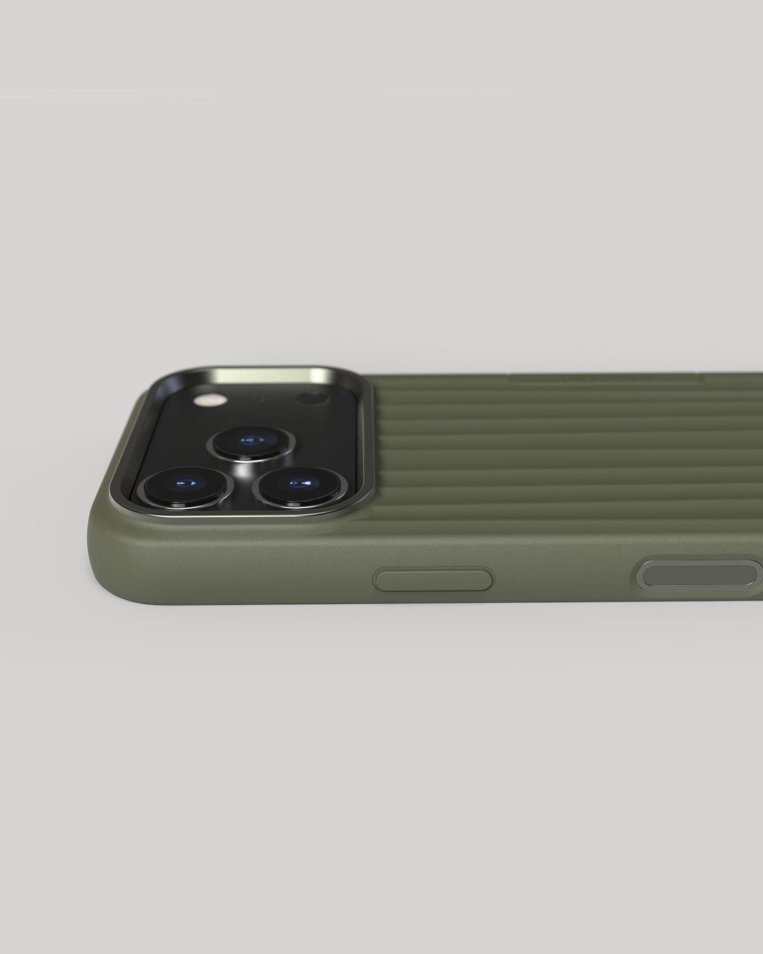 Nudient – Backcover Bold – für Apple iPhone 17 Pro – olive – MagSafe-kompatibel