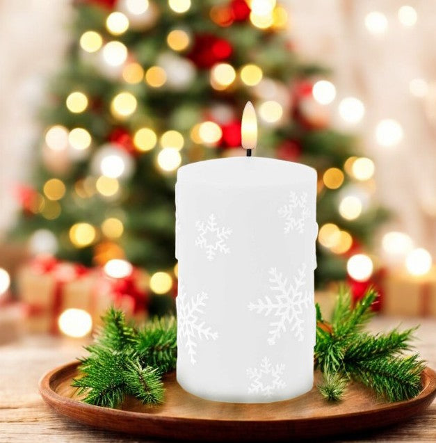 Dameco LED-Teelicht Schneeflocke – Ø 7,5 × 12,5 cm, Warmweiss, Weiss, Timer, Batteriebetrieb (2× AA)