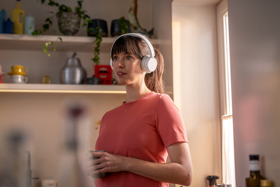 Philips TAH4209WT/00 – On-Ear Headset – Bluetooth 5.3, geschlossen – weiss – bis 25 h