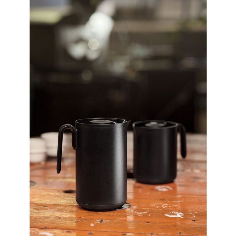 Zone Denmark Thermoskanne – 1 l, Ø 13,2 cm, Glas/Kunststoff (PP), Knopfdruckverschluss, 10 h Warmhaltezeit