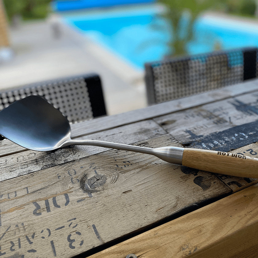 Hot Wok HW6010 – Wok-Löffel, 9,5 × 38 × 5 cm, Edelstahl/Holz, aufhängbar