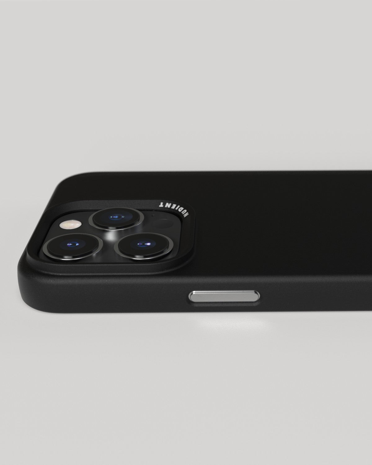 NUDIENT Thin Backcover – für Apple iPhone 16 Pro Max, MagSafe, Kunststoff, Schwarz