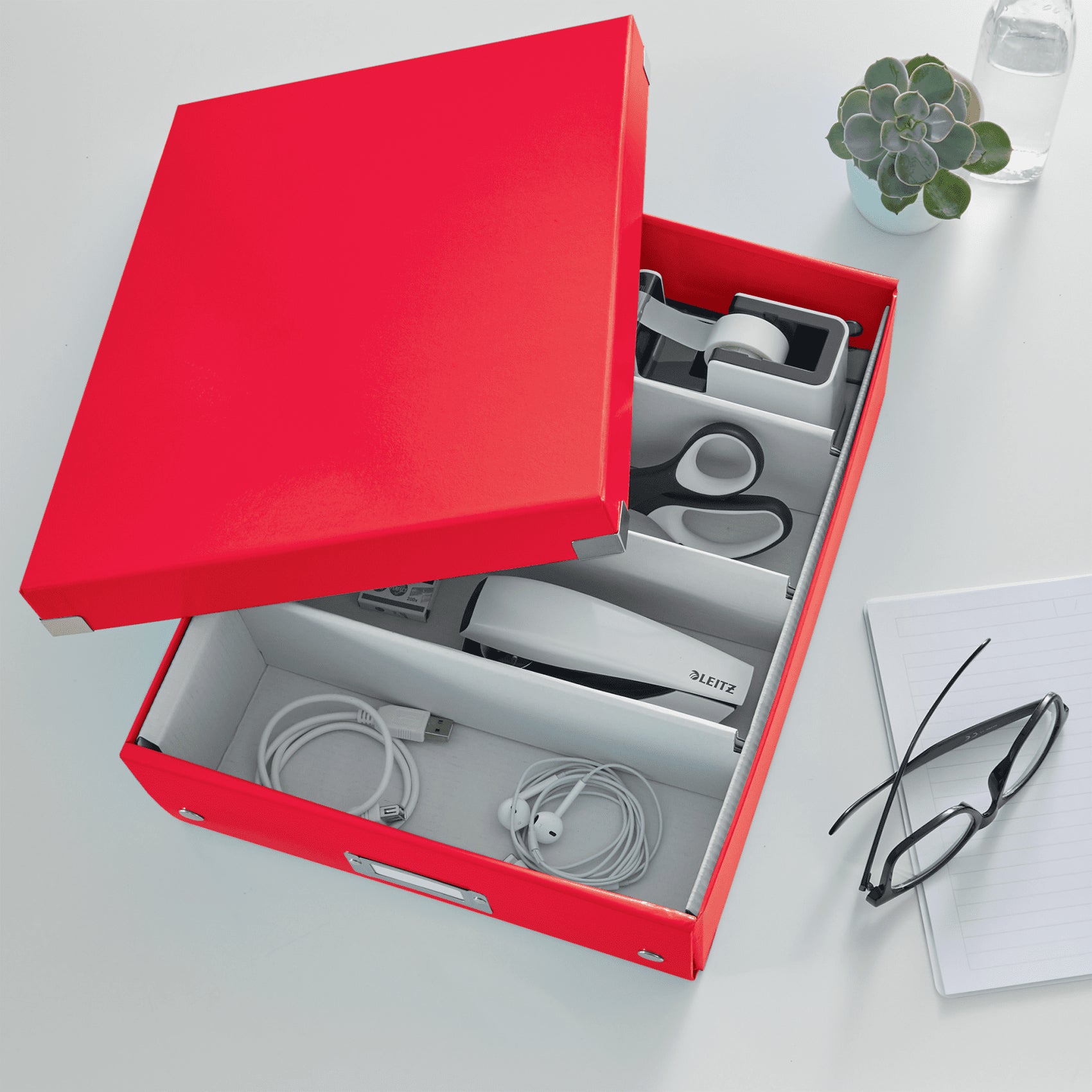 Leitz Click & Store WOW Aufbewahrungsbox 10 l – B 281 × H 100 × T 370 mm, mit Deckel, stapelbar, rot, Karton