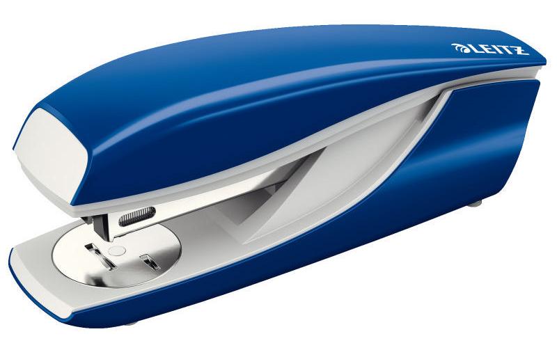 Leitz NeXXt 5502 – Hefter, 30 Blatt, für 24/6, 26/6, Oberlademechanik, Einlegetiefe 38 mm, blau