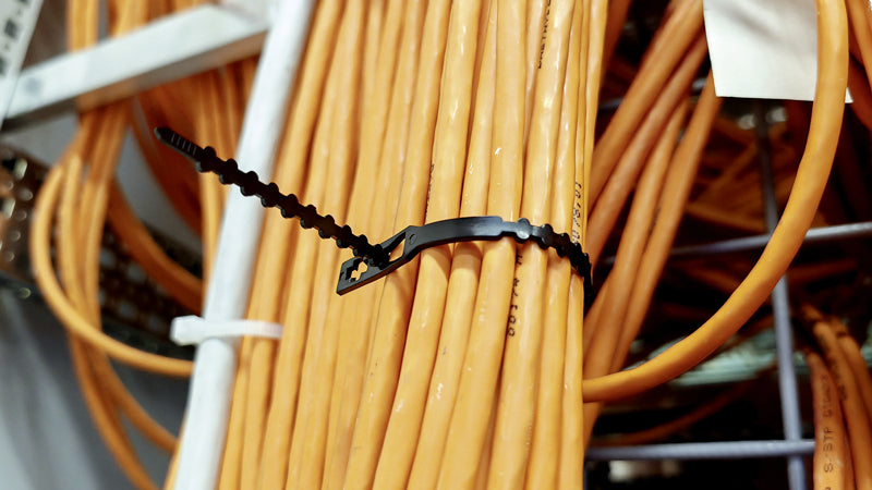 Steffen Lösbarer Kabelbinder, 5,5 mm × 0,23 m, schwarz, 100 Stück