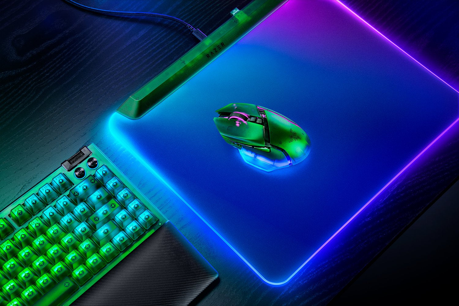 Razer Basilisk V3 Phantom Green Edition Gaming-Maus – kabellos, RGB-Beleuchtung, Ein-/Ausschalter, grün