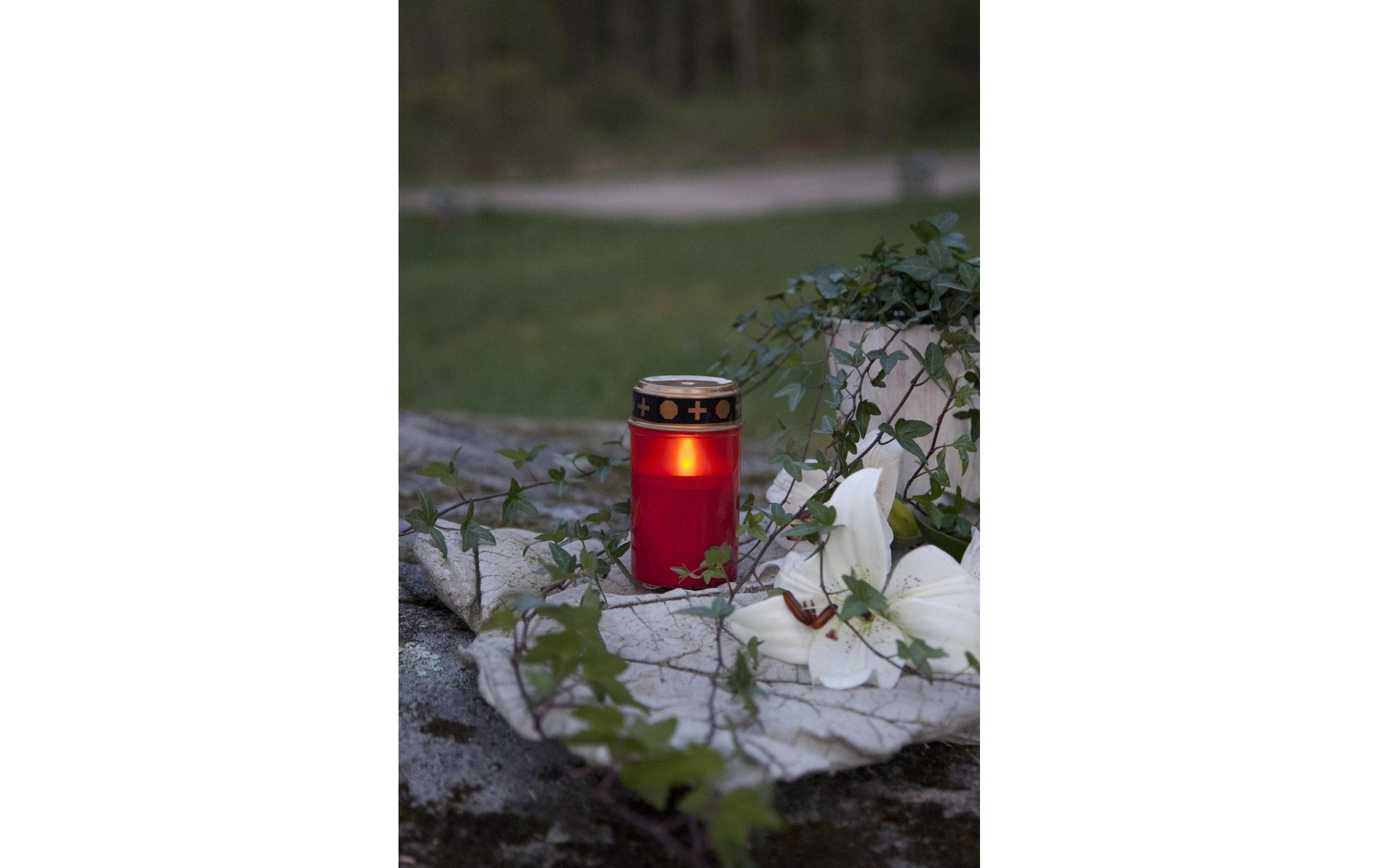 Star Trading Dekorative Aussenleuchte – Ø 7 cm – 0,06 W – Warmweiss – Batteriebetrieben – Timer – Rot – Kunststoff