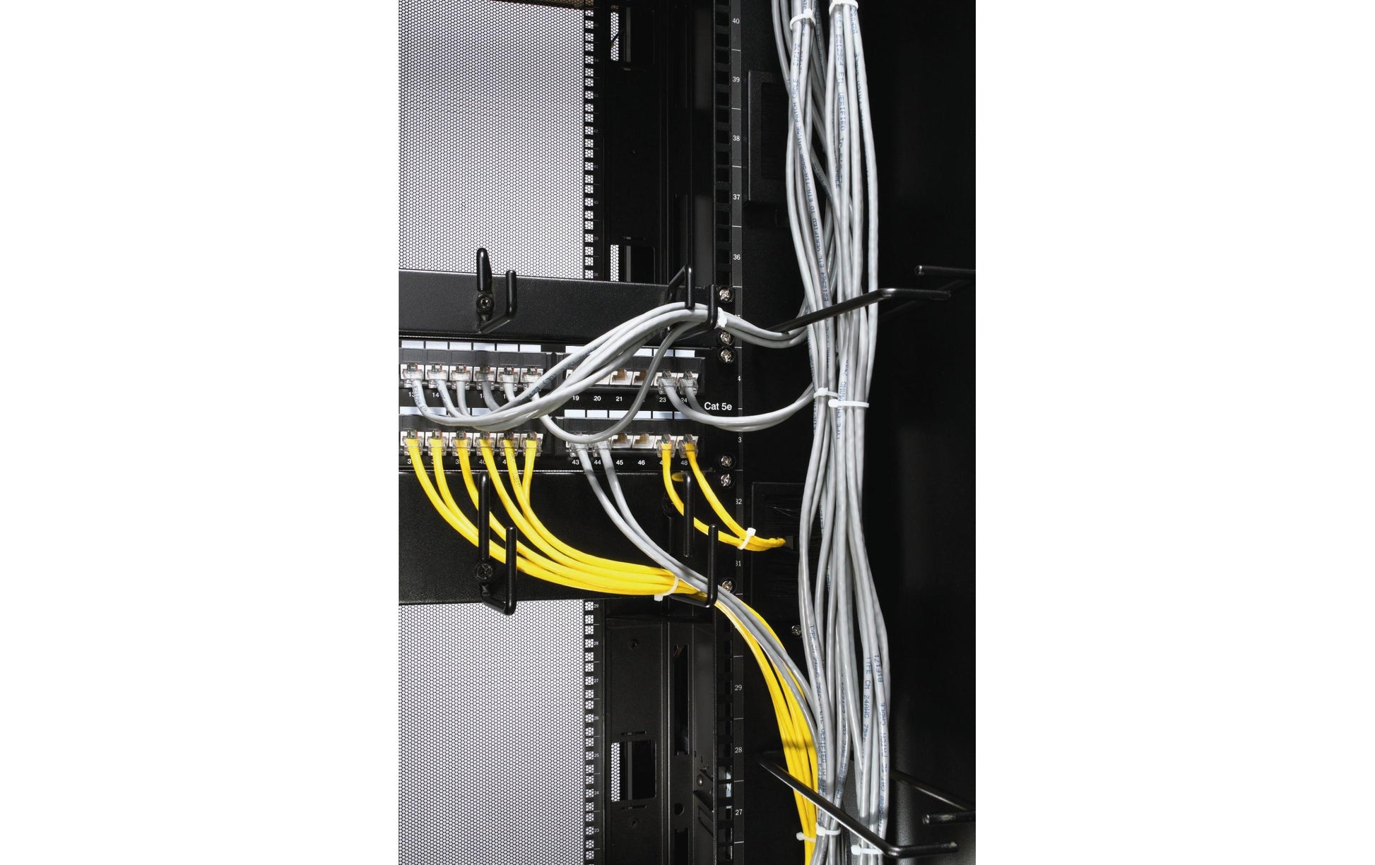APC AR8425A – Kabel-Organizer, 19", 1U, für 19" Racks, 445 × 76 × 44 mm, schwarz