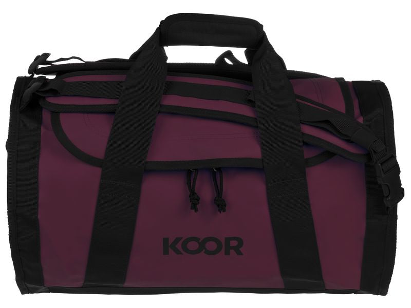 KOOR Sporttasche Sooma – 30 l, aus rPET, dunkelrot, 30,5 × 40 × 50 cm