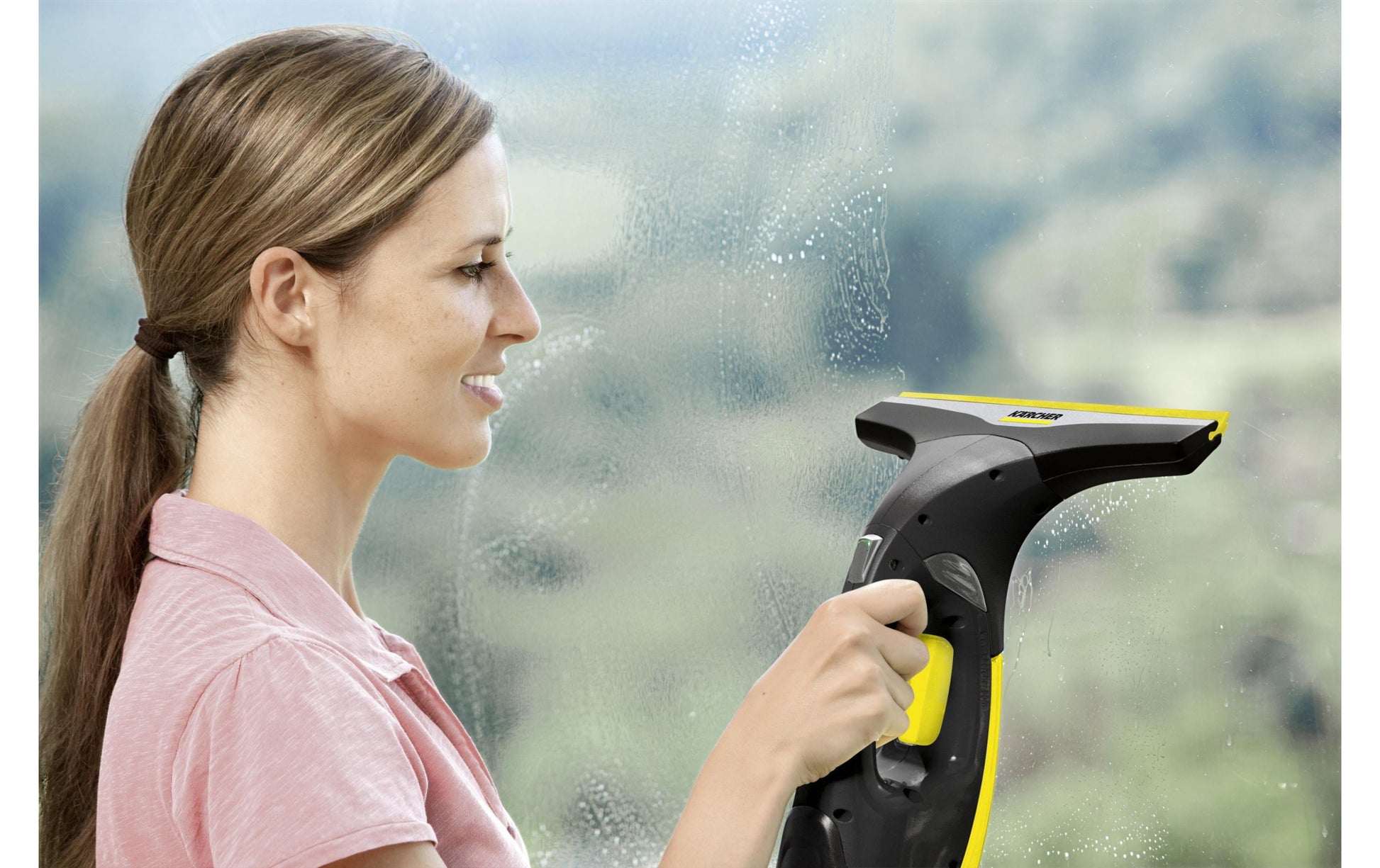 Kärcher WV 2 Premium – Fenstersauger – Arbeitsbreite 28 cm, Laufzeit 35 min, Tank 100 ml, 105 m², Schwarz