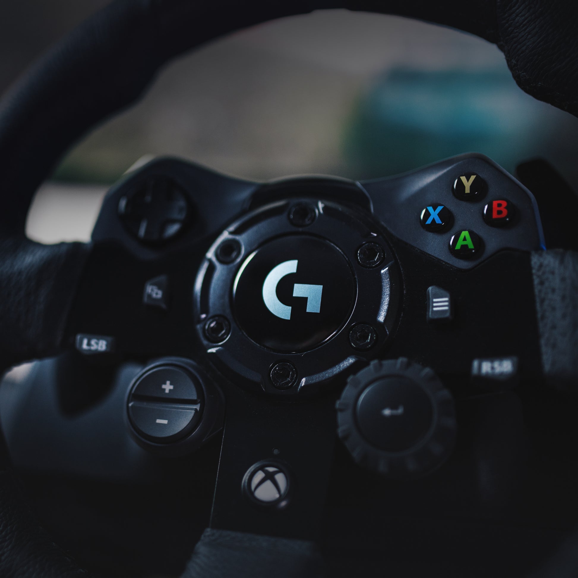 Logitech G G923 – Lenkrad & Pedale – 900° & Force-Feedback – USB (kabelgebunden) – Schwarz – für PC & Xbox