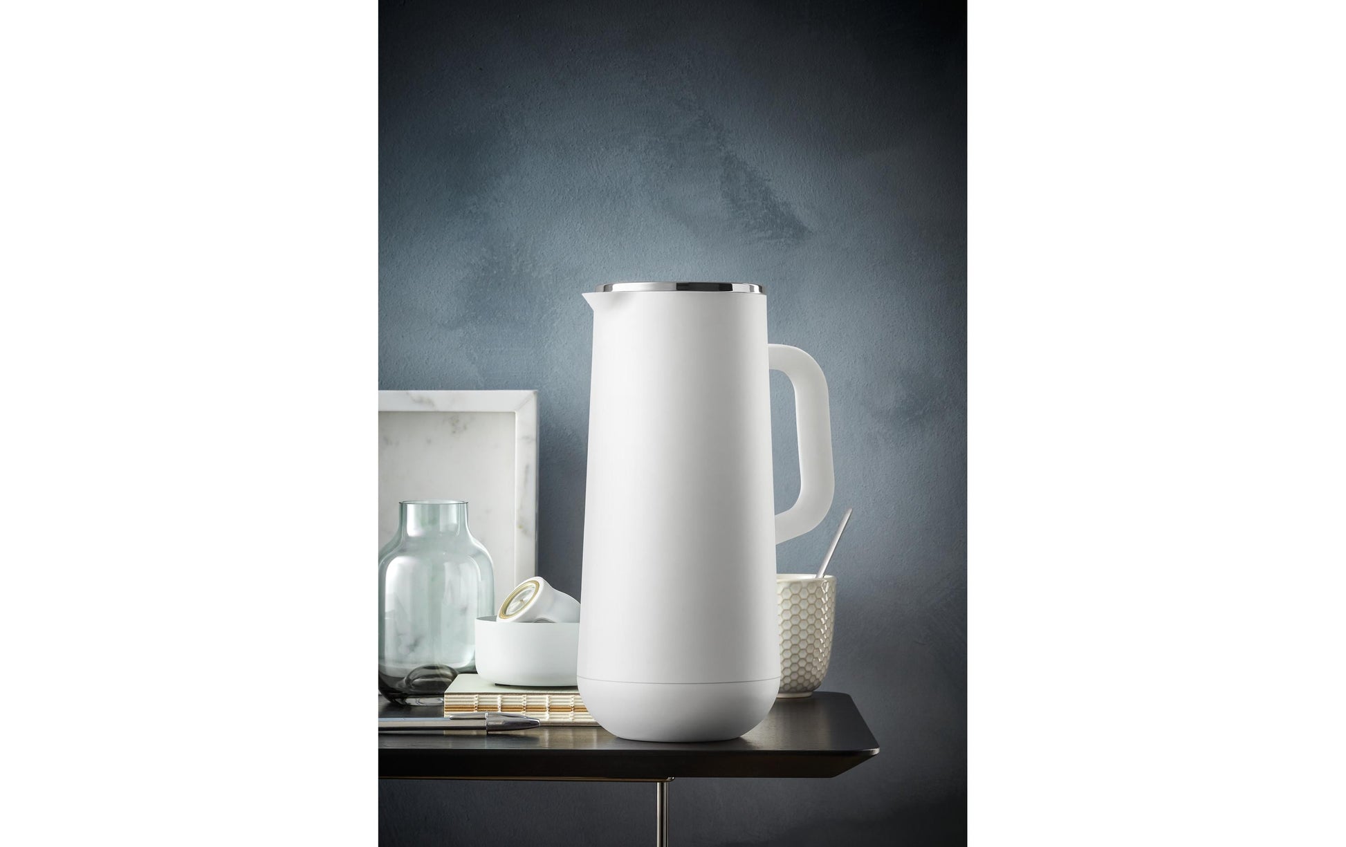 WMF Thermoskanne – 1 l, Edelstahl, Weiss, Vakuumisoliert, Deckel, Auslaufsicher