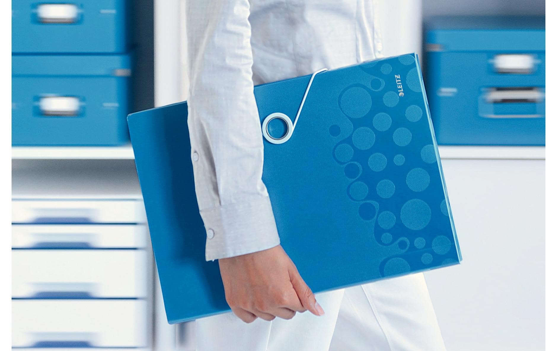 Leitz Sammelmappe für A4, Kunststoff, Blau, mit Gummizug