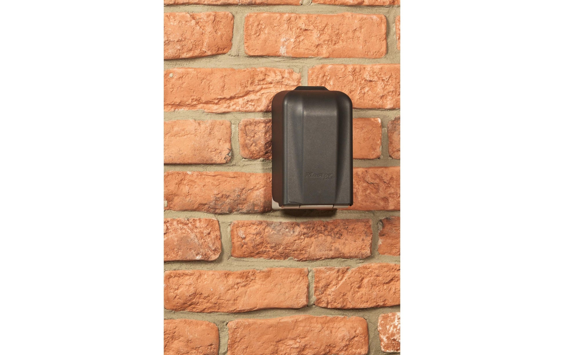 Master Lock Schlüsselsafe 5426EURD-DE – Elektronikschloss – 0,1 l – Wassergeschützt – Wandmontage – Grau