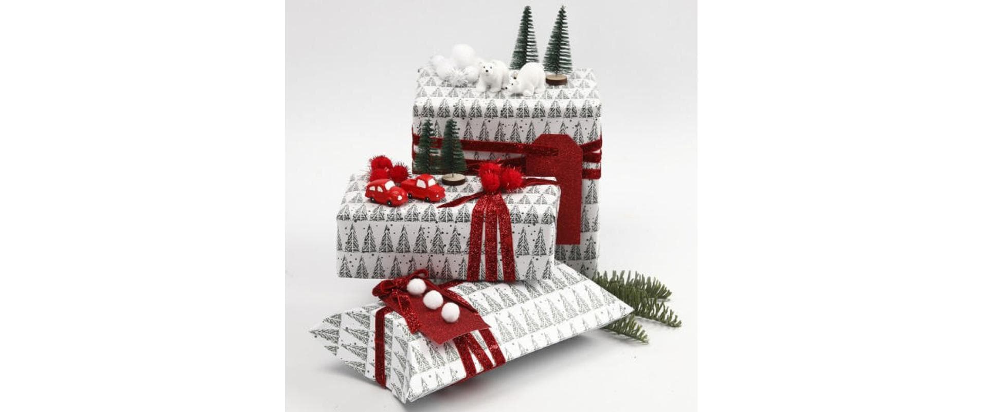 Creativ Company Miniaturfiguren, Harz, Schwarz, Grün, Rot, Weiss, 35 × 10 mm, 3 Stk., Weihnachten, 69840