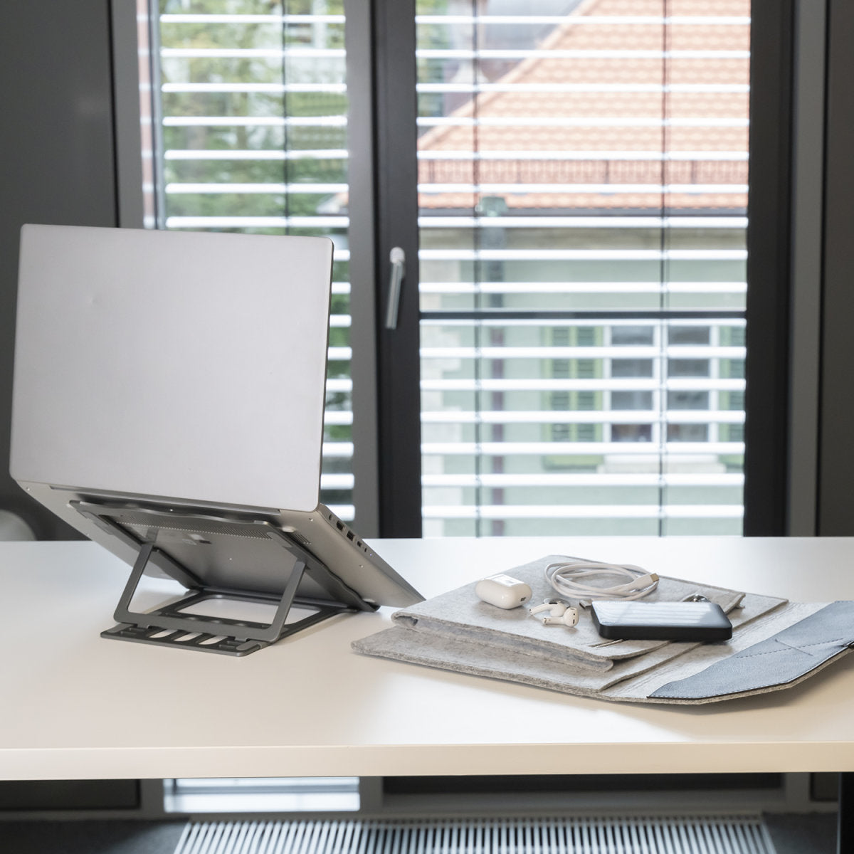 4smarts Notebook-Tasche für Geräte bis 13" – Grau